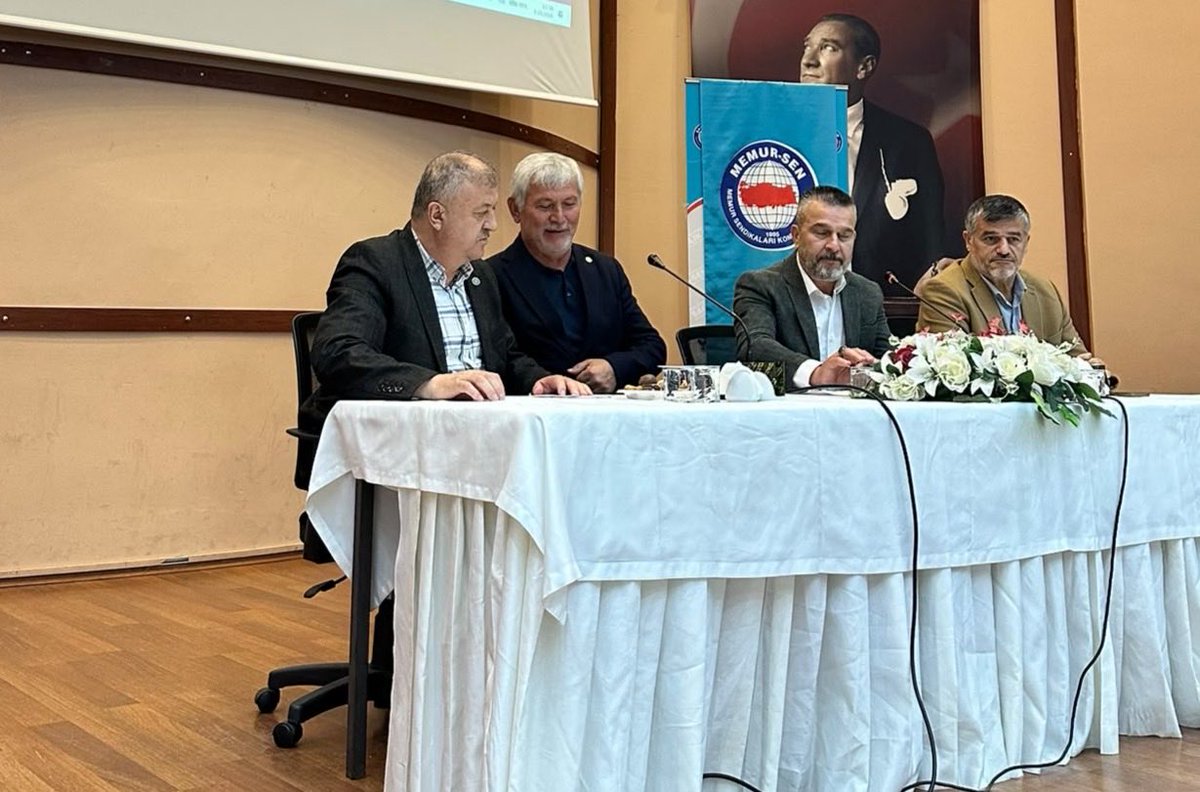 SSMahmutFaruk's tweet photo. Zonguldak Üniversite Şubemizin 2. Olağan Genel Kurulunda güven tazeleyen Yiğit Osman Darıcı başkanımızı ve yönetim kurulunu tebrik ediyor, yeni dönemin hayırlı olmasını diliyorum. https://t.co/7sU3iT5W4R