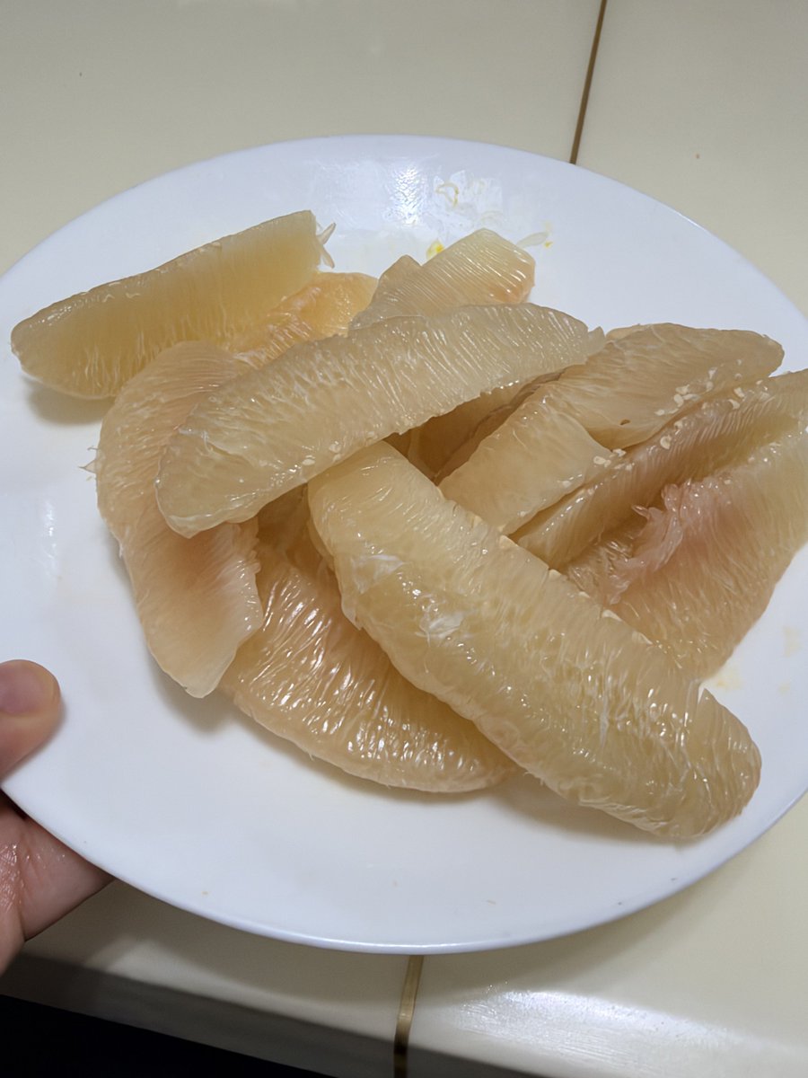 benji5447's tweet photo. 雖然忙到沒時間，但還是很想看些電影或劇….
上一篇自言自語謎底，會有人知道嗎？
答對有獎🏆 https://t.co/HZKrpNujEh