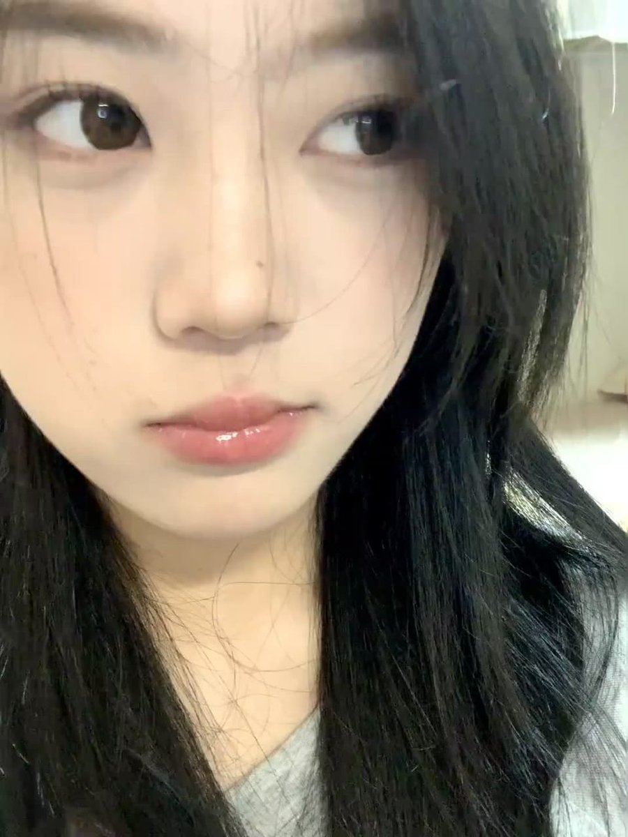 BAmaker's tweet photo. 推特的同城功能到底怎么用，坐标上海，是不是我方法不对? #上海 #日常 #反差 https://t.co/4QcXS2RbaI