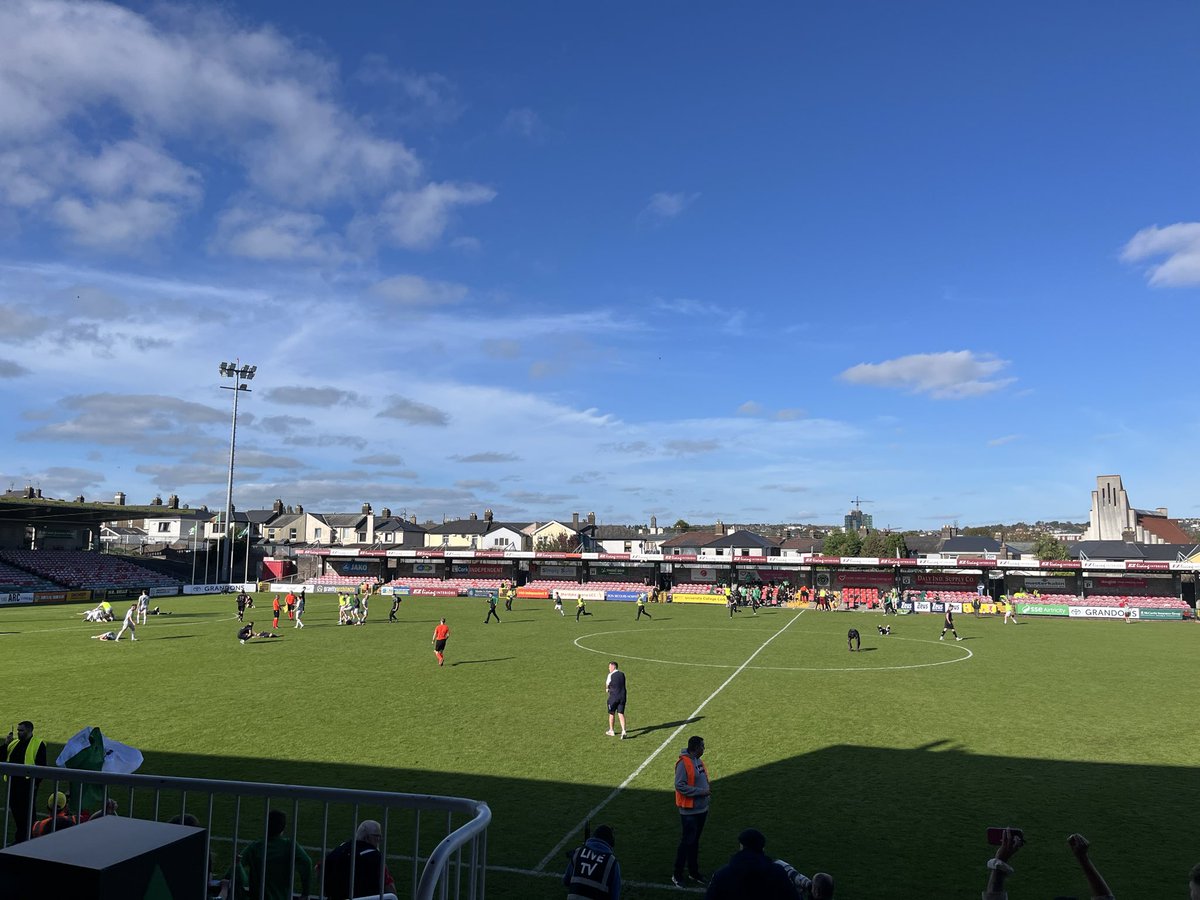 JudgeDyl's tweet photo. Cork soccer history.

@Coachford_AFC win the FAI Junior Cup. First Cork team to win the trophy since Rockville in 1945.

Luke Casey wins both a FAI Intermediate Cup and Junior Cup.

First Cork AUL side to claim the trophy since St. Michael's of Tipperary in 1974. https://t.co/fj5KY2dWgF