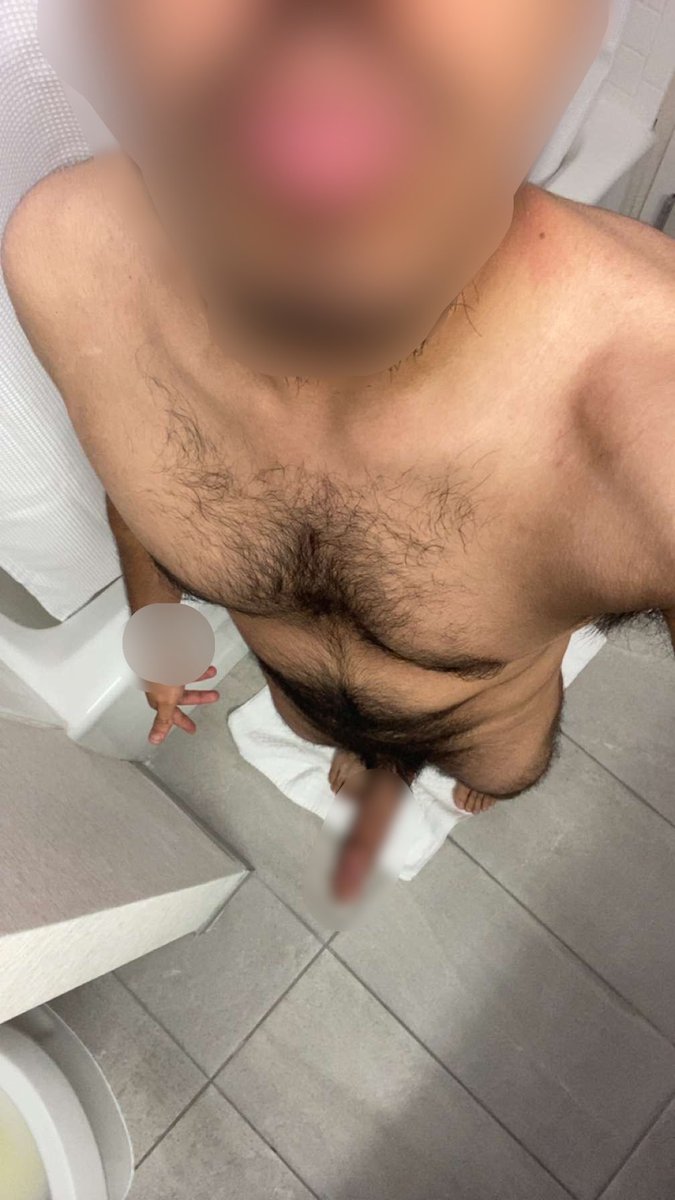 ebkven's tweet photo. ★ New to #nsfwtwt ★
★ 22M (he/him)
★ Faceless blaxican
★ Straight  
★ #horny 24/7
★ Soft/hard kinks
★ Trades(Not a buyer)
★ Dms always open
★ ↻ / ♡ to be moot
#nsfw #kinktwt #cucktribute #gooner #rt #promotwt #nsfwtwitter #mommykink #wankchat #freaky #dmsopen #cocktribute #cumtribute #tribute