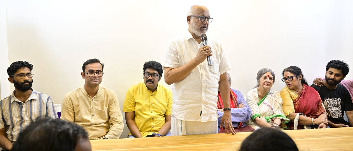 MABABYCPIM's tweet photo. It was a privilege to inaugurate the Shaheed Bhagat Singh Bhavan in Daryaganj, Delhi, the new Central Committee office of the Democratic Youth Federation of India (DYFI).

At a time when a powerful youth movement is emerging across India, DYFI, together with SFI and other student and youth organisations, is playing an important role in mobilising young people. The new office, Shaheed Bhagat Singh Bhavan will, I hope, become an important centre for this continuing struggle and for building a stronger, united and progressive youth movement across the country.