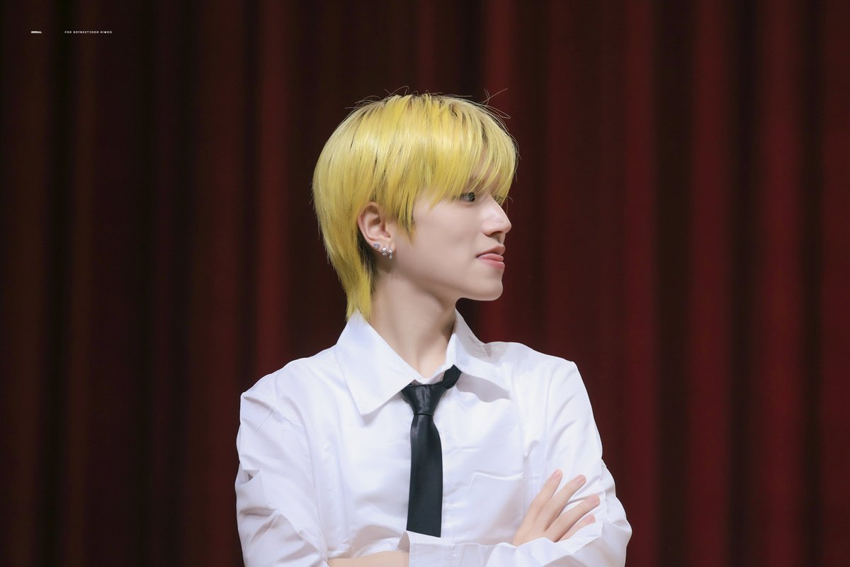 Irreal1022's tweet photo. 261003 HD #포토리우
😛
#보이넥스트도어 #리우
#BOYNEXTDOOR #RIWOO https://t.co/QfEJyB1AU5