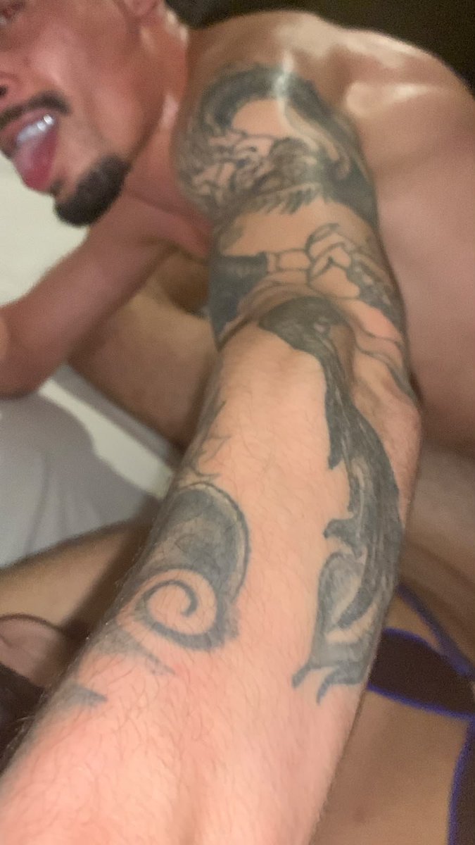 KrigorSant89093's tweet photo. Primeiro vídeo… e eu já comecei sem querer deixar muita coisa pra imaginação. 😈🔥
Se essa foi só a estreia, imagina o que vem depois… 👀. 

https://t.co/qn7ApVMXm2 https://t.co/oN8TXpCcqB