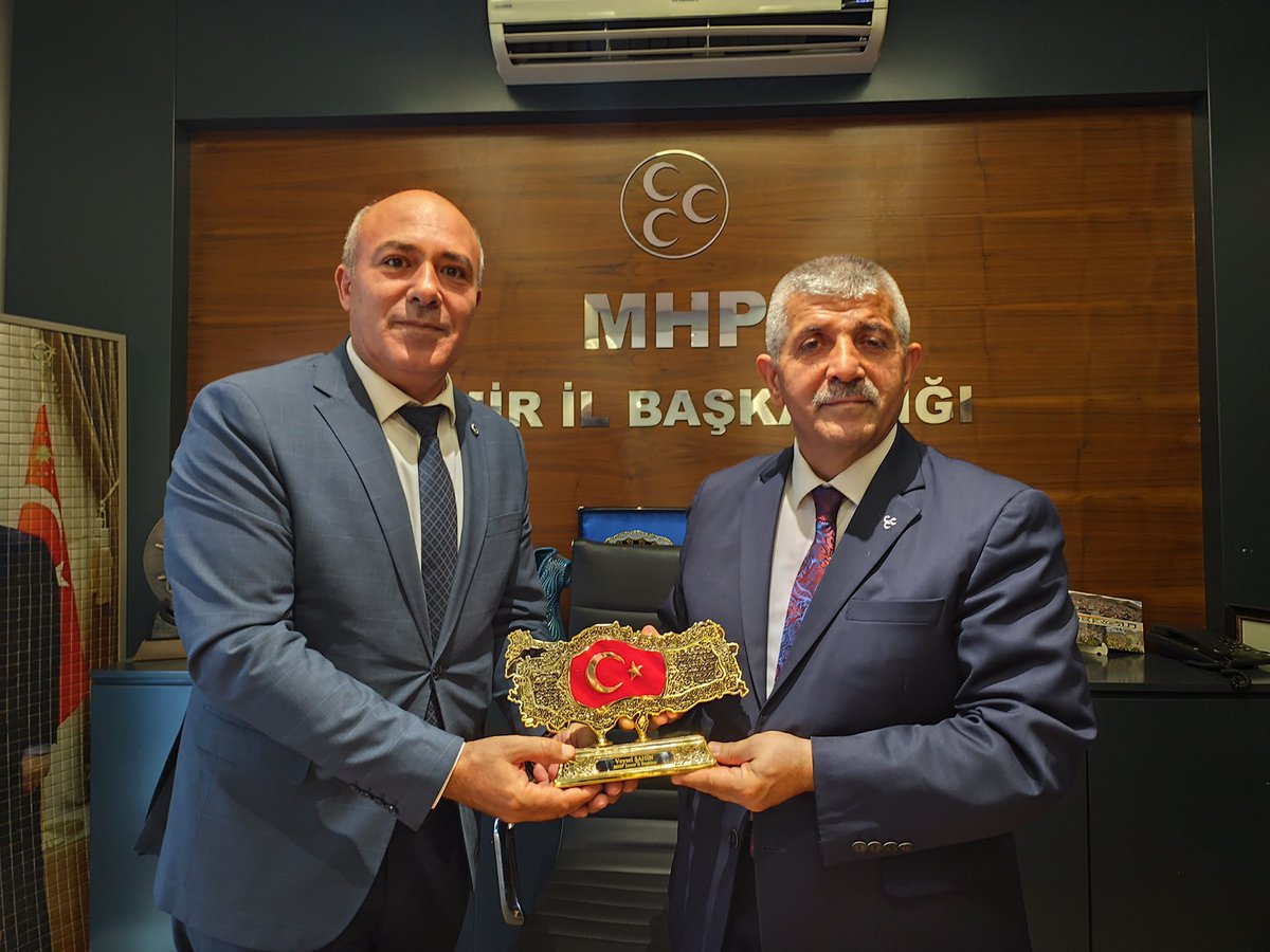 VeyselSahinMhp's tweet photo. Türk Kamu-Sen İl Temsilcisi Şenol Atıcı ve kendilerine bağlı Sendika Şube Başkanları İl Başkanlığımızı ziyaret ettiler.

Nazik ziyaretleri için kendilerine teşekkir ediyorum. https://t.co/8iee9A0cK4