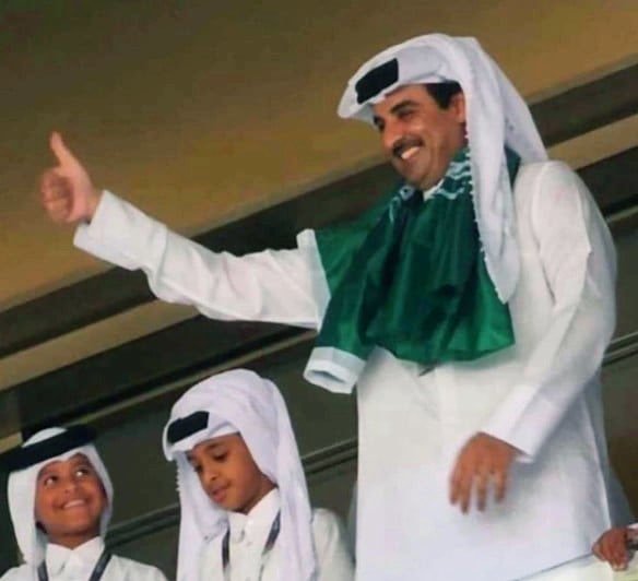 TrkyAlQ8_'s tweet photo. ""لا غدى خصمك حبيبك .. مافي خاسر"
#السعوديه_قطر https://t.co/x0bQ6DAkig