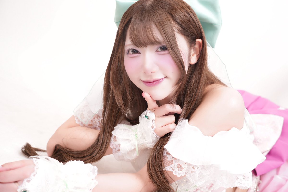 hina_SKKH's tweet photo. 26歳になりました👼🏻💚

これからも貴方のアイドルで居させてください https://t.co/iACAIzGaVk