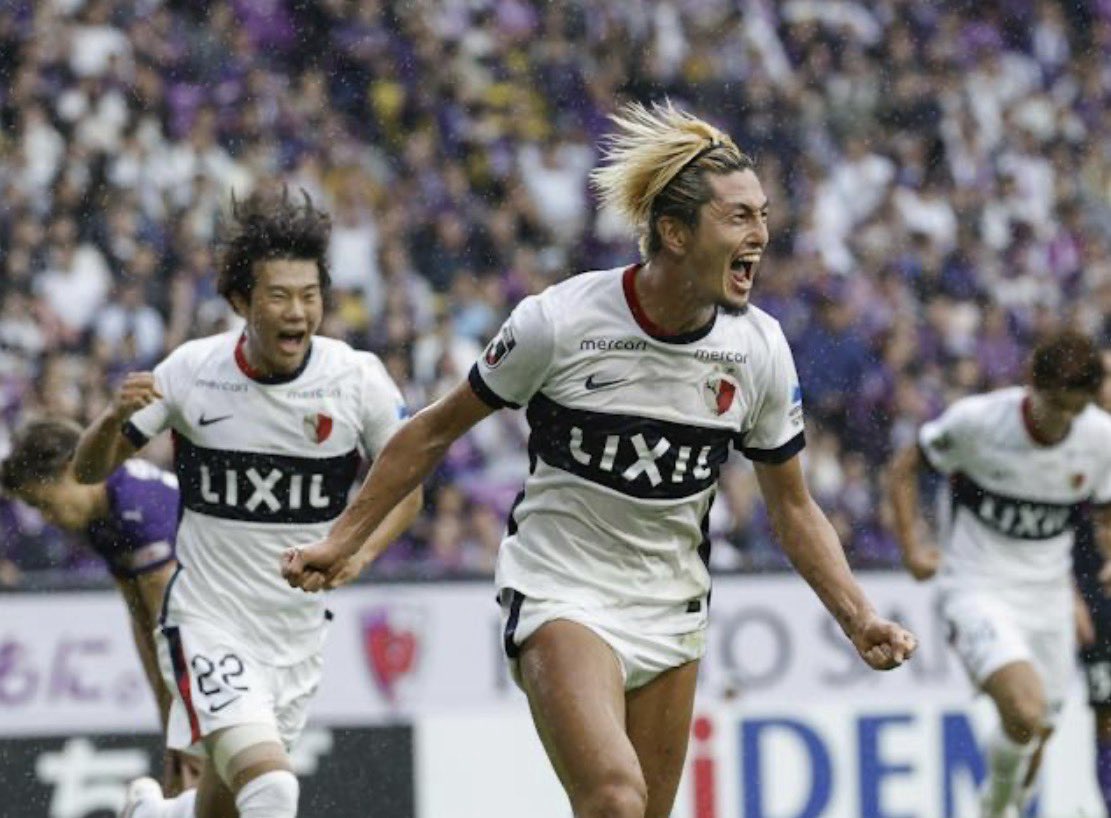 TAKAantlers10's tweet photo. 得点時に感情が爆発した試合がある

2009年第34節
○1-0（浦和レッズ）

2015年2nd第7節
○3-2（ベガルタ仙台）

2018年ACL準決勝第1戦
○3-2（水原三星ブルーウイングス）

2025年第35節
△1-1（京都サンガF.C.）

皆さんの記憶に残っている試合はどれですか？ https://t.co/WFZxVxmZw5