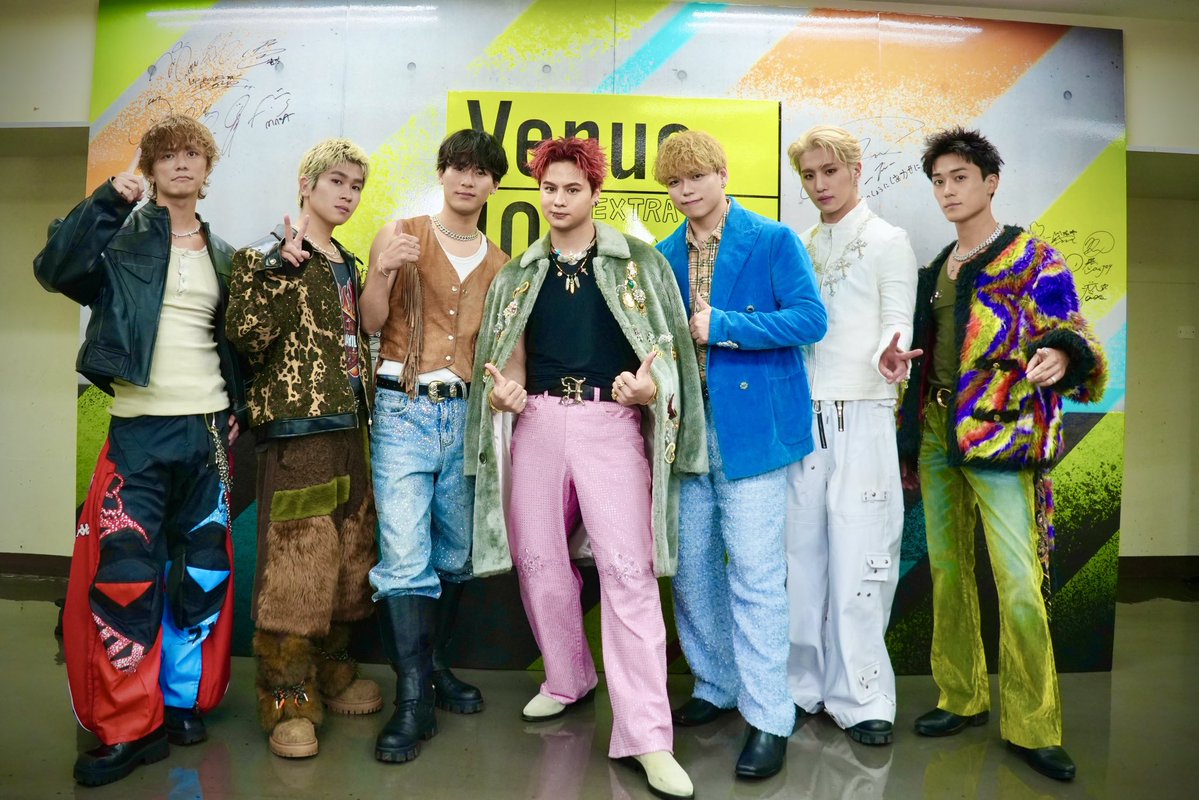 ballistik_fext's tweet photo. #BALLISTIKBOYZ 出演
📺NHK『Venue 101 EXTRA』
ご覧いただきありがとうございました✨

▼見逃し配信はこちら
https://t.co/Wxo7MgEADZ

🎧Streaming&Download
https://t.co/418ZafcJpi
🎥Official Music Video
https://t.co/TbcZF9cGDe

┈┈┈
𝗕𝗔𝗟𝗟𝗜𝗦𝗧𝗜𝗞 𝗕𝗢𝗬𝗭 𝗔𝗥𝗘𝗡𝗔 𝗟𝗜𝗩𝗘 𝟮𝟬𝟮𝟲
“𝗕𝗘𝗔𝗧 𝗕𝗟𝗔𝗦𝗧 𝗭” ~𝗢𝘂𝗿 𝗣𝗹𝗮𝗰𝗲~
🎫チケット一般発売中
https://t.co/px9TVDWUqY
┈┈┈

＠nhk_venue101 #Venue101