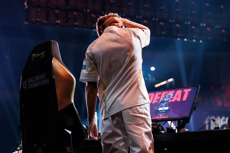 suygetsu's tweet photo. It’s been a mentally tough year for everyone on my team. We’ve been through a lot of negative emotions, but we never gave up and managed to win Stage 2.

I’m proud of the progress I’ve made over these two years in KC.

I want to thank my coaches @ENGHHHHHH and @ZE1SHH  for trusting in me as a player and all the fans who have supported me throughout this entire journey and continued to believe in me. It genuinely means a lot to read all of your supportive comments.

Now I’m taking a short break, but I’ll keep working and pushing forward.

See you soon 👋🏻♥️