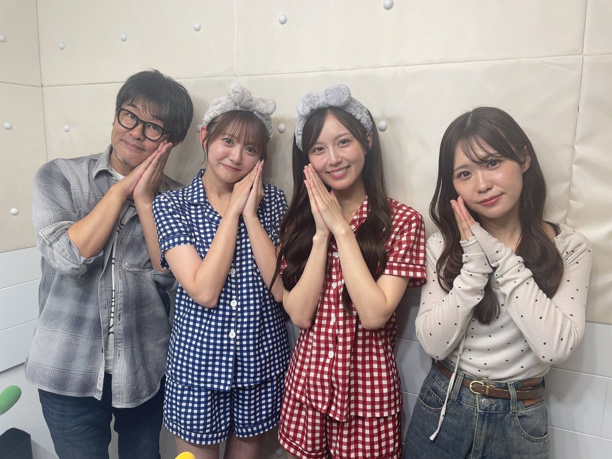 Suupeasofficial's tweet photo. 👑#王様とラッパ【#249】📯
お聴きいただきありがとうございました！

📺YouTube：最新回は1週間無料
https://t.co/gs5gZpeBcv

💿会員限定オマケあります！
https://t.co/cyBk4QLPdy
※今回から動画付きプランも👀

パジャマの二人組
お昼寝系ガールズ音楽ユニット
#Suupeas (スーピーズ)です(˘ω˘)ｽﾔｧ
🩵🎤 #ひなぷ (#武田雛歩) @hinaho_0303 
🩷🎸 #はるぽん @harupondayon 

🐏LIVE情報🐏
🗓️10月12日(月・祝) 
OPEN 17:00／START 17:30
📍代官山SPACE ODD
🎫https://t.co/7Ds5S8pLwW

#鷲崎健 さん #橋本和 さん