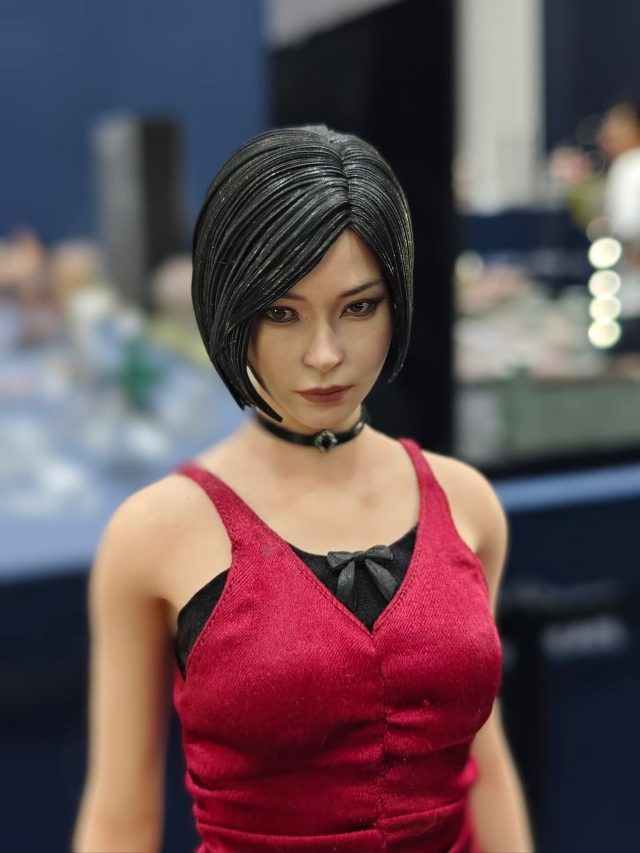 kathyanhy's tweet photo. A look at the 1/6-scale Ada Wong figure from Resident Evil 2 Remake with a new base, created by DamToys at the Wonder Festival 🦋

#AdaWong #RE2Remake #REBHFun #ResidentEvil https://t.co/VB19O38wYb