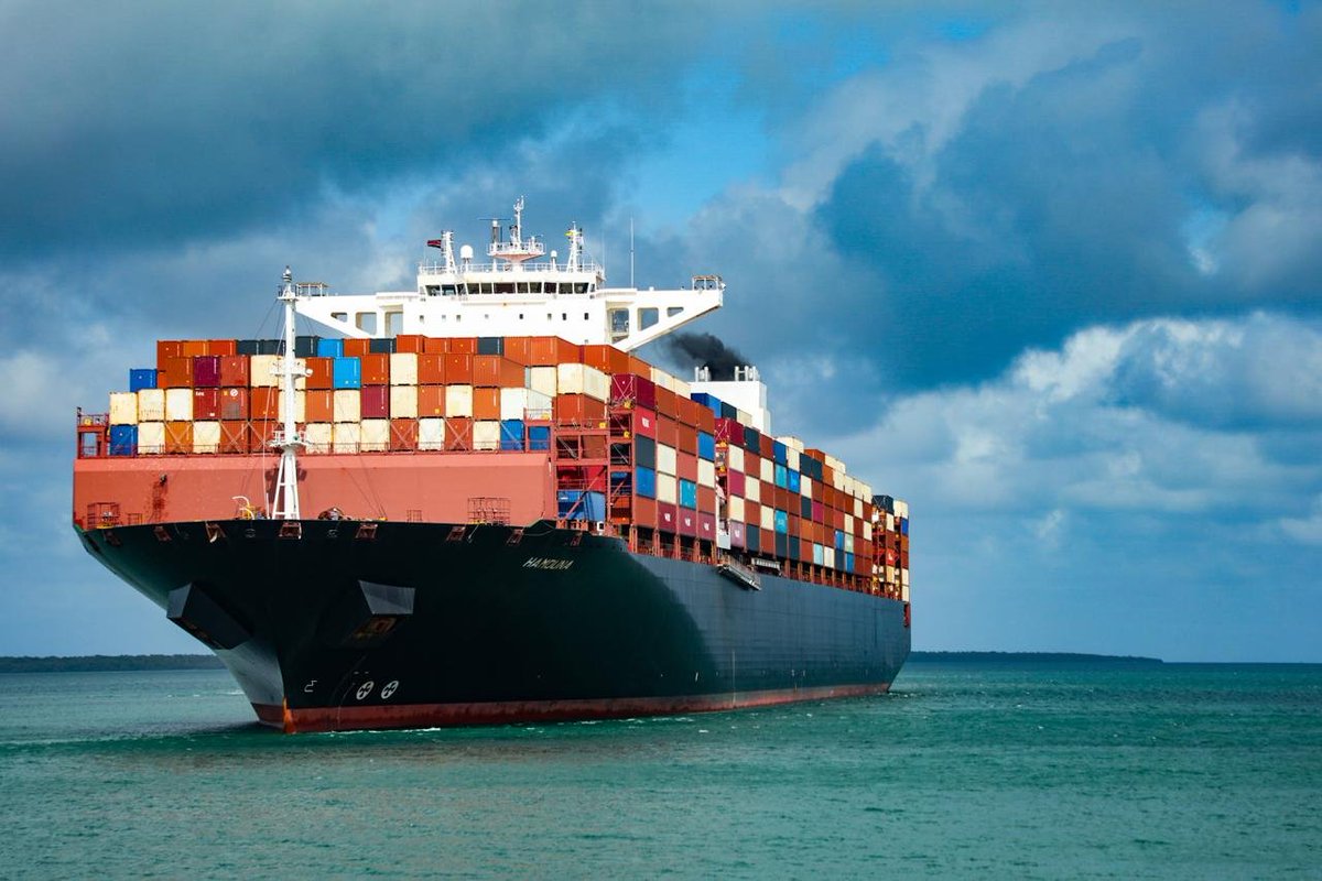 Kenya_Ports's tweet photo. The Port of Lamu on Saturday recorded another significant milestone after welcoming MV Hamouna, a massive container vessel measuring 366 metres in length overall (LOA), further underscoring the port’s deep-water capability and its growing role as a transshipment and regional trade hub along the LAPSSET Corridor.

Apart from its impressive size, MV Hamouna arrived carrying approximately 14,500 TEUs, with about 5,200 TEUs scheduled for discharge at Lamu Port. The containers will subsequently be transshipped to various destinations by smaller feeder vessels.

Speaking after the successful berthing of MV Hamouna, which navigated approximately 14 nautical miles through the Eastern Channel, Kenya Ports Authority PLC Managing Director Captain William Ruto said the vessel’s arrival further demonstrated Lamu’s growing dominance as a strategic regional maritime hub.

“This is the first vessel to discharge over 5,000 TEUs at once. Even our Mombasa Port has not surpassed this figure, making Lamu Port the next frontier in the maritime industry,” said Captain Ruto.

With the groundbreaking ceremony for the construction of the Dangote East Africa Refinery Capt. Ruto added that the project would further boost port operations and create additional opportunities for maritime and logistics services in the region.

The Port of Lamu’s ability to accommodate some of the world’s largest vessels is supported by its deep-water harbour and modern berthing infrastructure. Its berths have a depth of approximately 17.5 metres, providing sufficient draught for large vessels.

MV Hamouna is among the largest vessels to call at Lamu this year. Earlier, MV Baltimore Express, a 369-metre container vessel operated by German shipping line Hapag-Lloyd, called at the port.

In August 2025, another Hapag-Lloyd vessel, MV Nagoya Express, measuring 335 metres, set a previous vessel-size record at the Port of Lamu.

As part of the traditional maiden-call ceremony, Captain Ruto presented a certificate of first call and a plaque to the vessel’s master, Captain M. Firoozi.