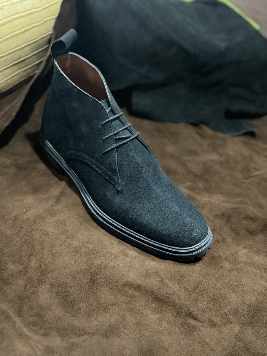 PeterRotimi8's tweet photo. Chukka boots handmade by yours truly 

50,000# only

Available in sizes 39-47 https://t.co/lK31KaEUCS