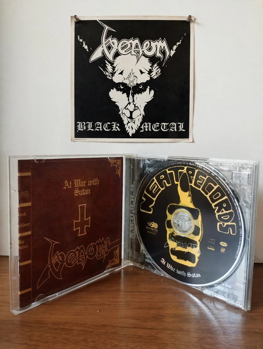 rafabyssus_'s tweet photo. em memória e em guerra, sempre...

#cronos #venom #blackmetal https://t.co/I9ZkzglJj3