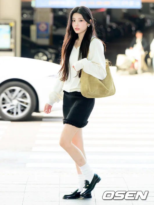 thebaseillit_'s tweet photo. WONHEE is confirmed to attend the Paris Fashion Week for Chanel show this coming October 5th. https://t.co/WAAlynYgpN