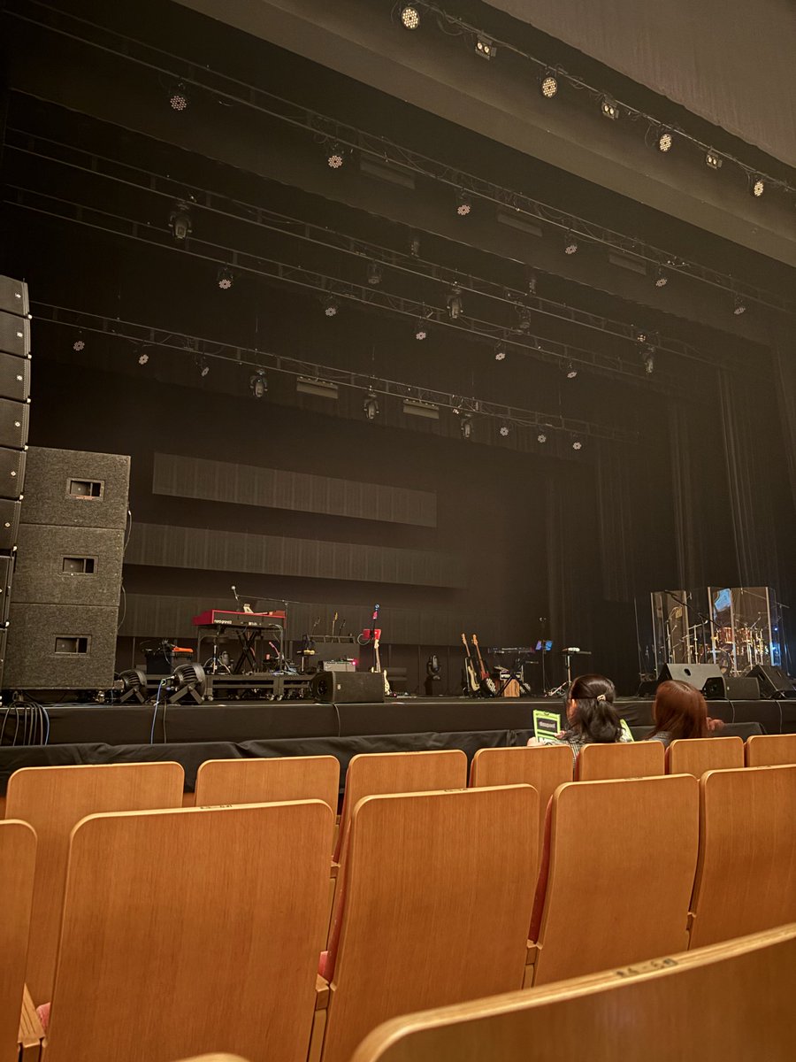 pooler_taka's tweet photo. flumpool tour 2026 in千葉🙈
4列目！
.
#flumpool
#tour_2026
#miwa
#森のホール21 https://t.co/aSgcORaks3