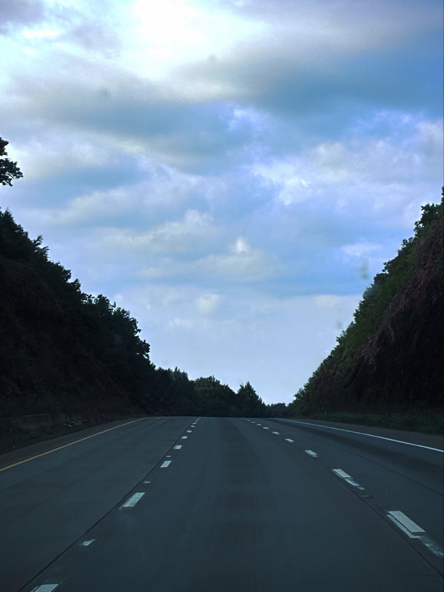 GabrielBeanFB's tweet photo. Here’s some cool pictures I took on the move up to New Hampshire https://t.co/Aco4gyjXcq
