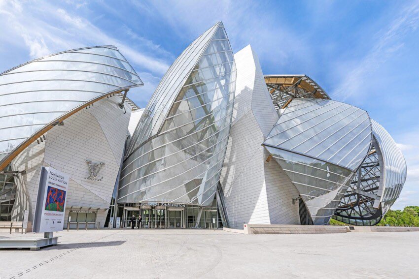 BbokRisma's tweet photo. FELIX has visited The Fondation Louis Vuitton, the world-class art museum and cultural center located in the Bois de Boulognein Paris, France.

FELIX ICÔNE DE LA MODE
#FELIXxLVSS27 #FELIX @LouisVuitton https://t.co/mvyAjQRBKo