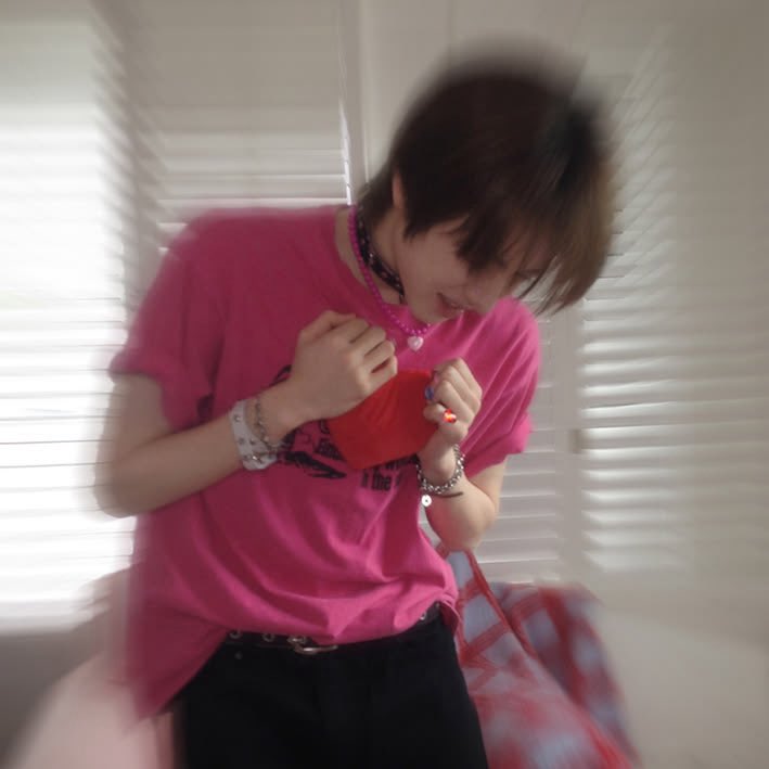saccunin's tweet photo. 너는 나한테 힘만 주는구나 https://t.co/LySI40kKzP