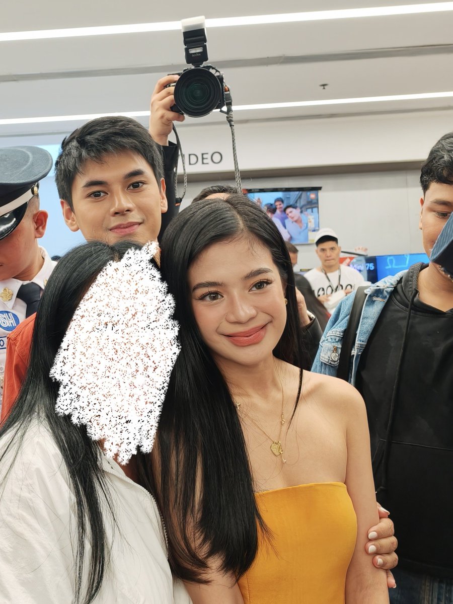 vvvvoem's tweet photo. ganda  ni caca pls 🥺🤏🏻 https://t.co/Xg6SA4f2AX