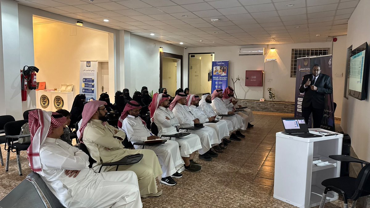 sumo_media's tweet photo. #يحدث_الآن | 

"نحو إعلام أكثر ابتكارًا"
إدارة وأعضاء نادي سمو الإعلامي في دورة أساسيات الذكاء الاصطناعي، المقدمة مجانًا بالتعاون مع شريكنا الأكاديمي #المعهد_السعودي_الأمريكي_العالي_للتدريب.
@f_sai_najran
#سمو_الإعلامي
 #الذكاء_الاصطناعي
#هاوي
#السعودية_قطر https://t.co/x2H5UjszIj