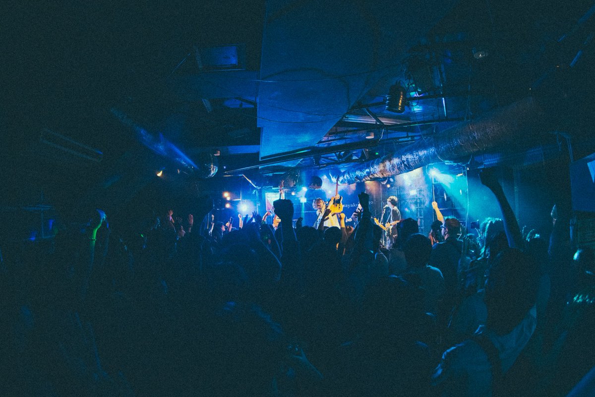asayake_no_ato's tweet photo. 【Thank you!!!】

10/3(土)東京 吉祥寺WARP
asayake no ato presents "譜面に書けないストーリー"

ラストワンマン、たくさんの方に観てもらえて嬉しかった…！
ありがとうございました！

Photo by @__gang_sta__ https://t.co/EwyEFgRMD7