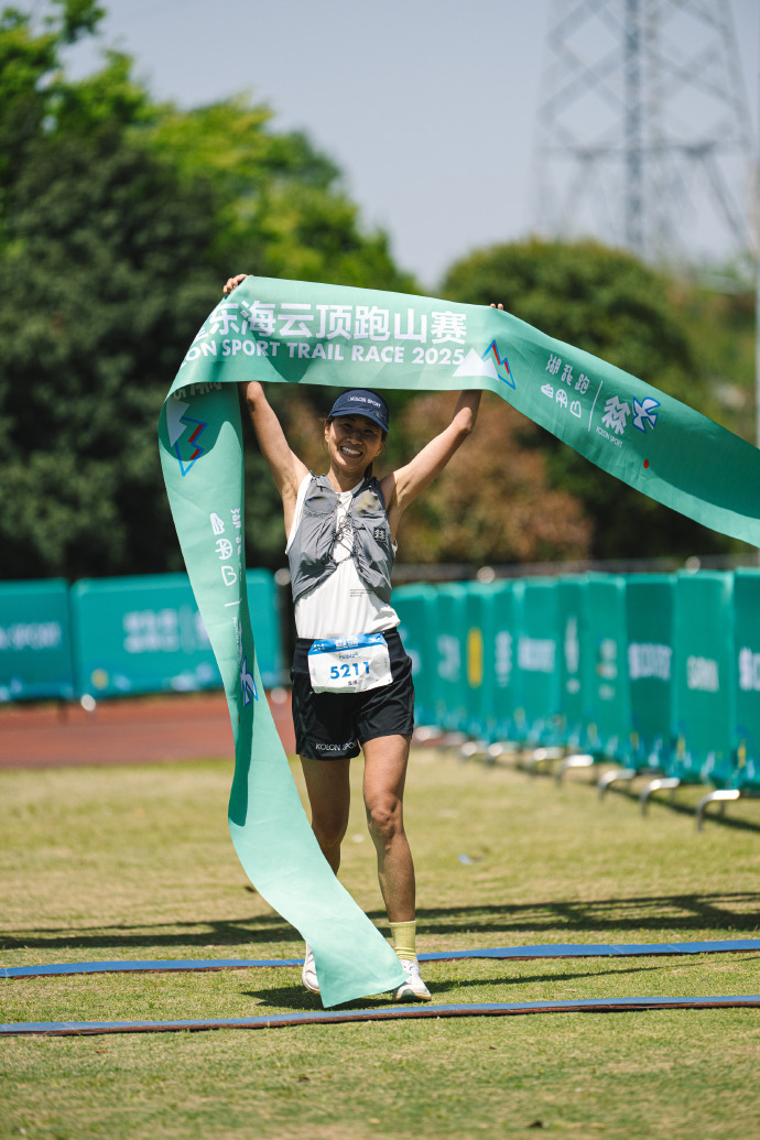 HazelSqq's tweet photo. Rompí mis límites hoy! Terminé la carrera de 5 km 1 minuto más rápido que mi marca personal. Nunca dejes de desafiarte a ti mismo!， https://t.co/KWdIywLbnQ