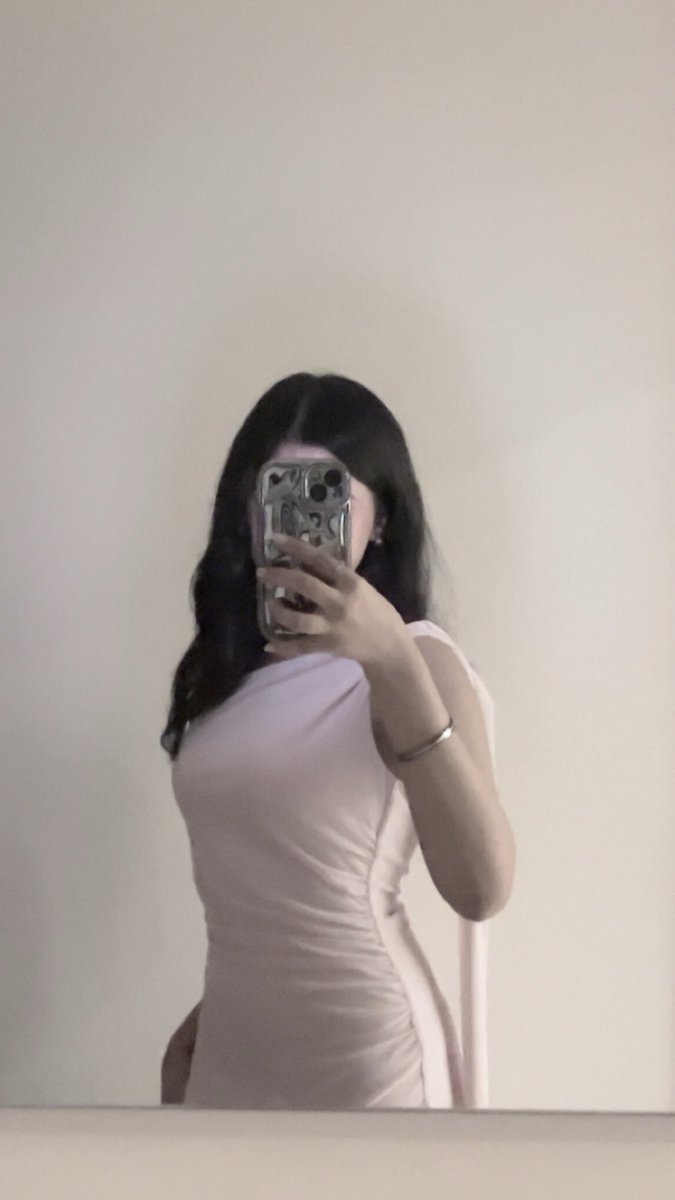 ei1lil_'s tweet photo. https://t.co/rXrWBHclsR