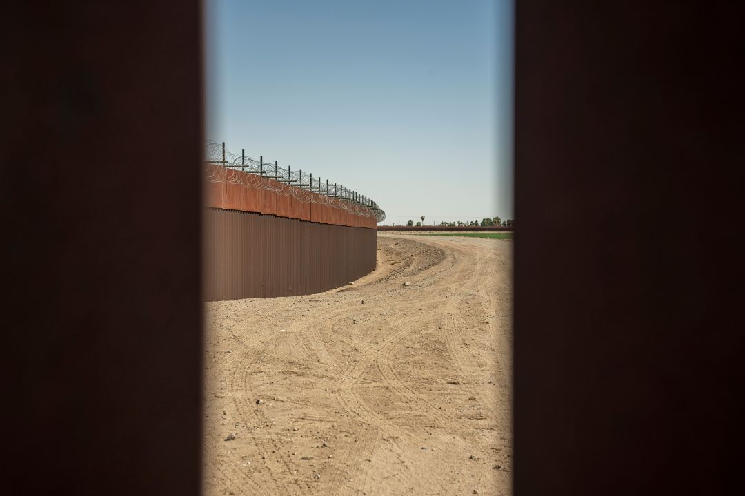politicalissue's tweet photo. How should America control its borders while protecting those in need?

Enforcement first, focus on protection, or expand lawful channels? Read each case, then vote your view:

https://t.co/ZRpcWAeSXg

#BorderSecurity #PoliticalIssues https://t.co/JaTCF1XNBq