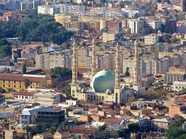 hmdlbbc's tweet photo. مدينة البليدة، الجزائر 🇩🇿 https://t.co/YIFbgMW6NR