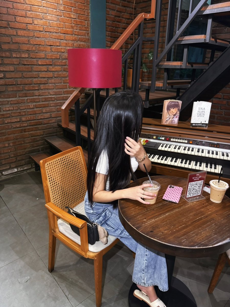 cordeolia's tweet photo. Happy satnite mblo🤪 https://t.co/anSPym7x9l