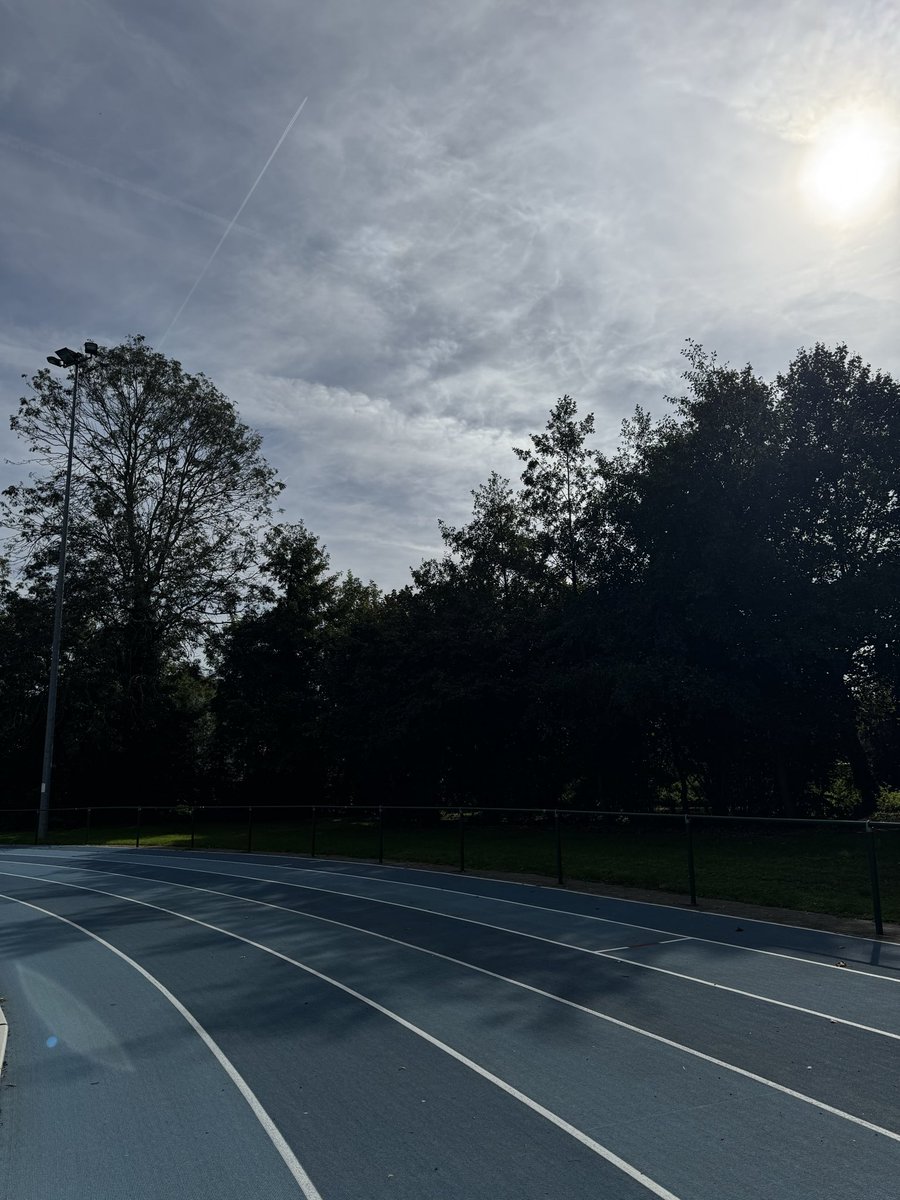 SevenCisters's tweet photo. Koşalım 🏃‍♂️‍➡️🏃‍♂️‍➡️ 10 km https://t.co/QepZZv8SKN