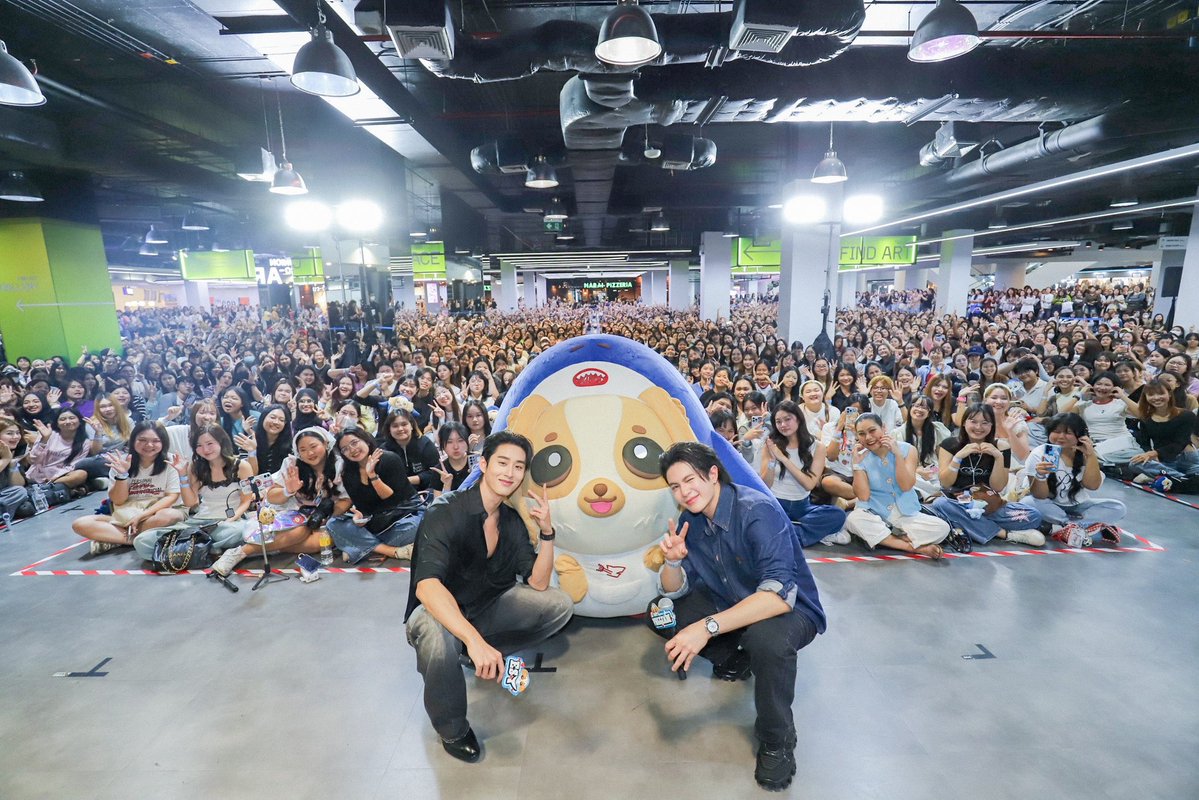 YouManiacSeries's tweet photo. วันนี้ขอบคุณทุกคนที่มาร่วมกิจกรรม You Maniac : BLIND DATE 💞 ไปด้วยกัน สนุกมาก ไปเดตกันสมใจสุดๆ ขอบคุณทุกคนที่มาหากันเยอะมากๆ เลยครับ #YouManiacSeriesEP6

ฝากติดตาม “You Maniac เดี๋ยวจะรักซะให้บ้า” ❤️‍🔥
ทุกวันเสาร์ เวลา 20:30 น. ดูทีวี ช่อง GMM25
ดูย้อนหลัง แอป oneD ที่เดียว เวลา 21:30 น.

#GMMTV