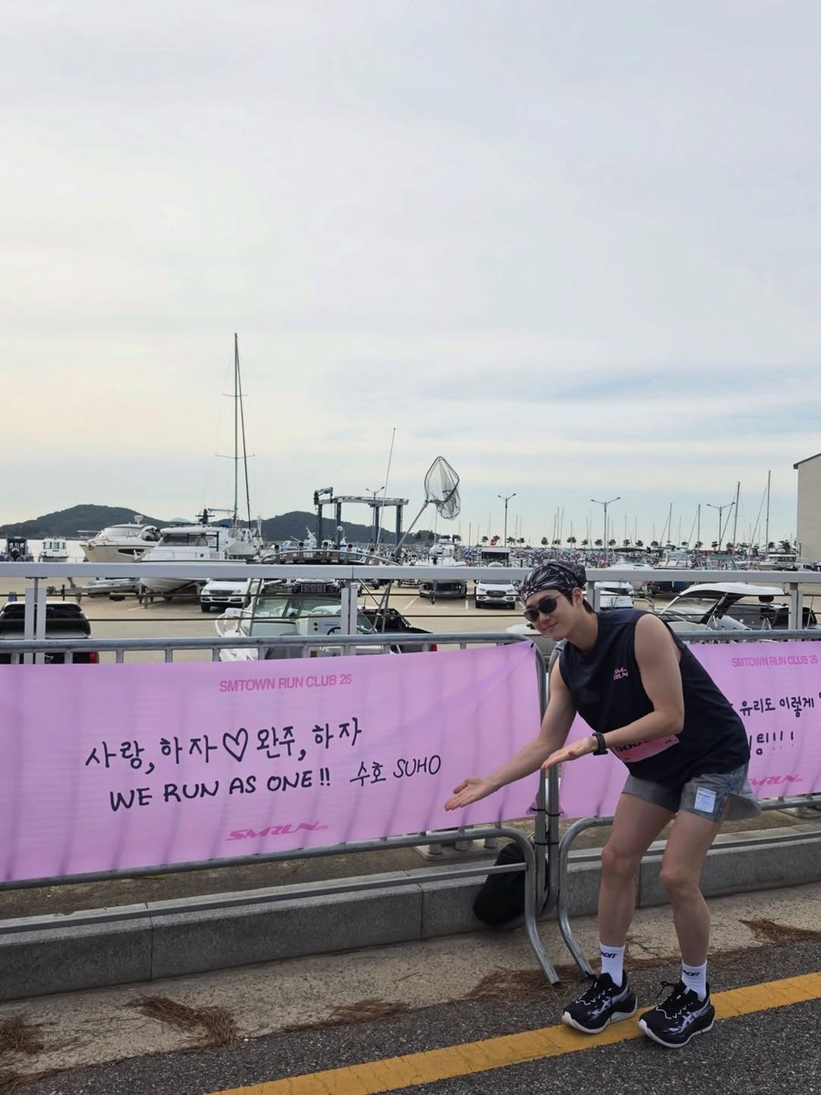 knockknock0408's tweet photo. SUHO ins

SM RUN26🏃‍♂️🏃‍♀️🏃💕 https://t.co/h3G8JD9sI2