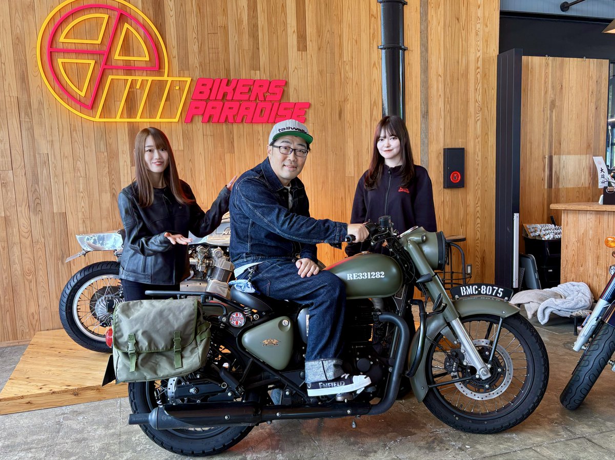 chiemeana's tweet photo. トークショーはRoyal Enfield Classic350をお持ちのドランクドラゴン鈴木拓さん！

トークも面白いし、RE愛を感じるエピソードがたくさん聞けて、本当に好きなのが伝わってきてとても良かった🥰
#RoyalEnfield
 #ロイヤルエンフィールド https://t.co/lvvpeRNpb6