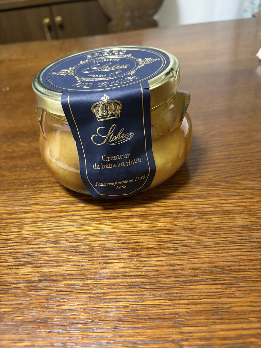 Billy0514Y's tweet photo. 自分用に買ったでっかいお土産。なんだかわかるかしら？ https://t.co/31jzdvpYOX