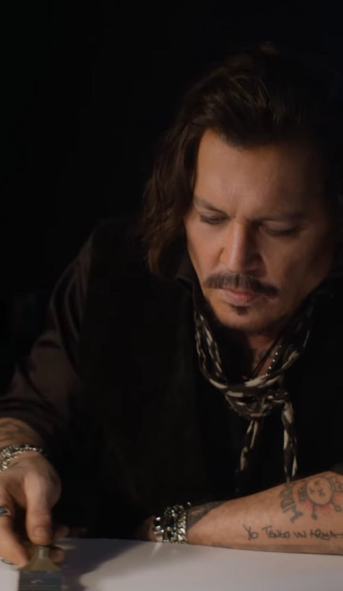 jDepp34225's tweet photo. Be honest...!!

What's hard to recover after losing them?

A. Money 💰
B. Trust 🤝
C. Time ⏳
D. Love ❤️ https://t.co/xbgfviQiVm