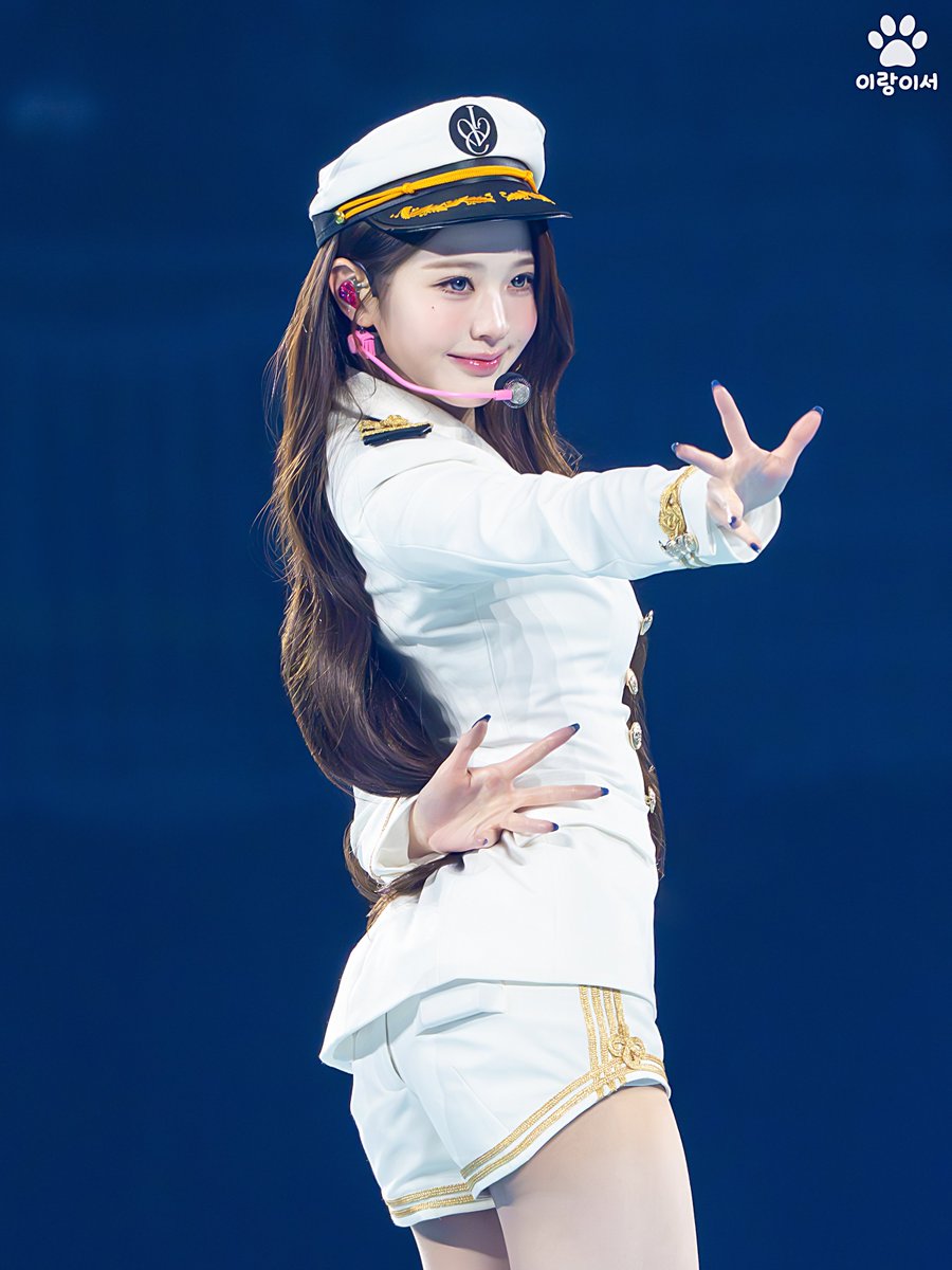 erang2seo's tweet photo. 260322 DIVE into IVE
원영 (4)
#원영 #WONYOUNG #아이브 #IVE https://t.co/7l7SAHUnfU