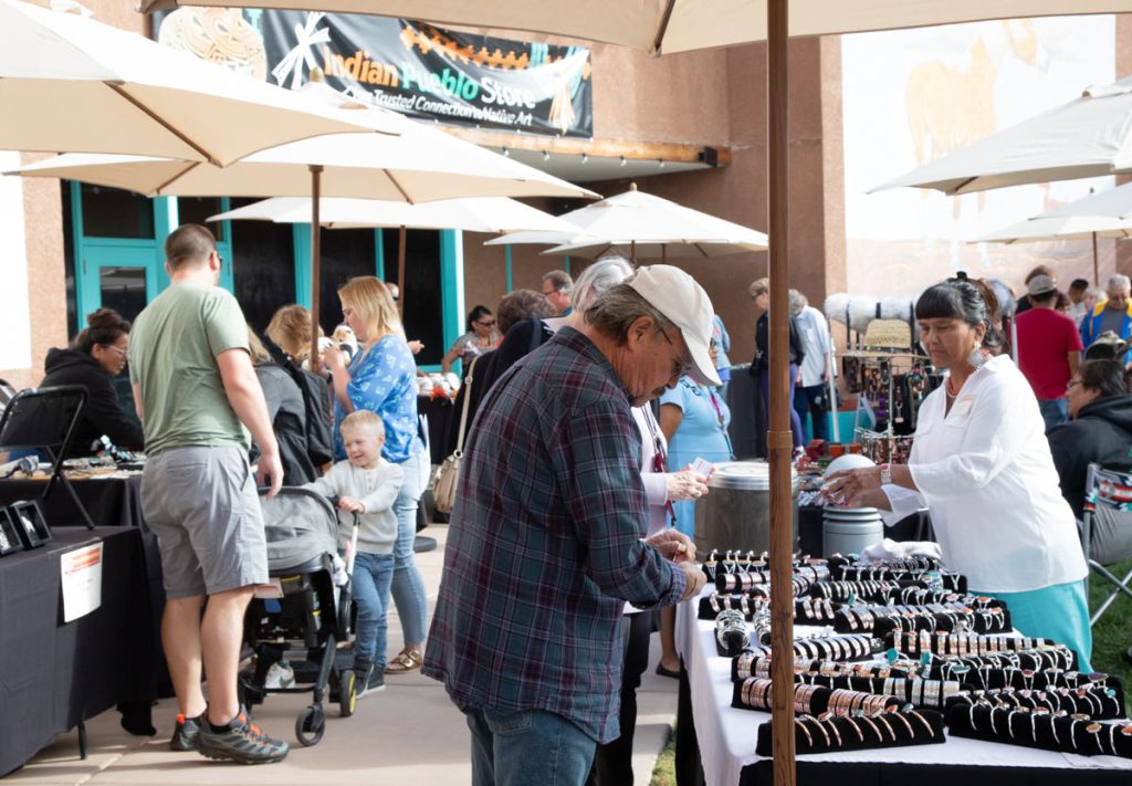 ABQtodo's tweet photo. Celebrate Native art, culture, and creativity at the American Indian Arts Festival! 🎨

Shop from 50+ Native artists &amp; enjoy all-day cultural dances in the IPCC courtyard.

📅 Oct. 3–4, 9 a.m. to 5 p.m.
📍 Indian Pueblo Cultural Center
🎟️ Free for museum members or with admission https://t.co/sFTBbZnnOX