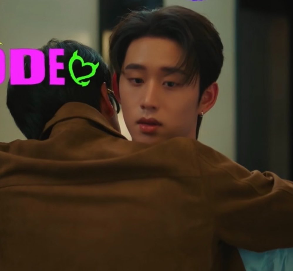 hope_bpn's tweet photo. ไปครับมอธ 😌🎧

#YouManiacSeriesEP6 https://t.co/W4t4NaIi59