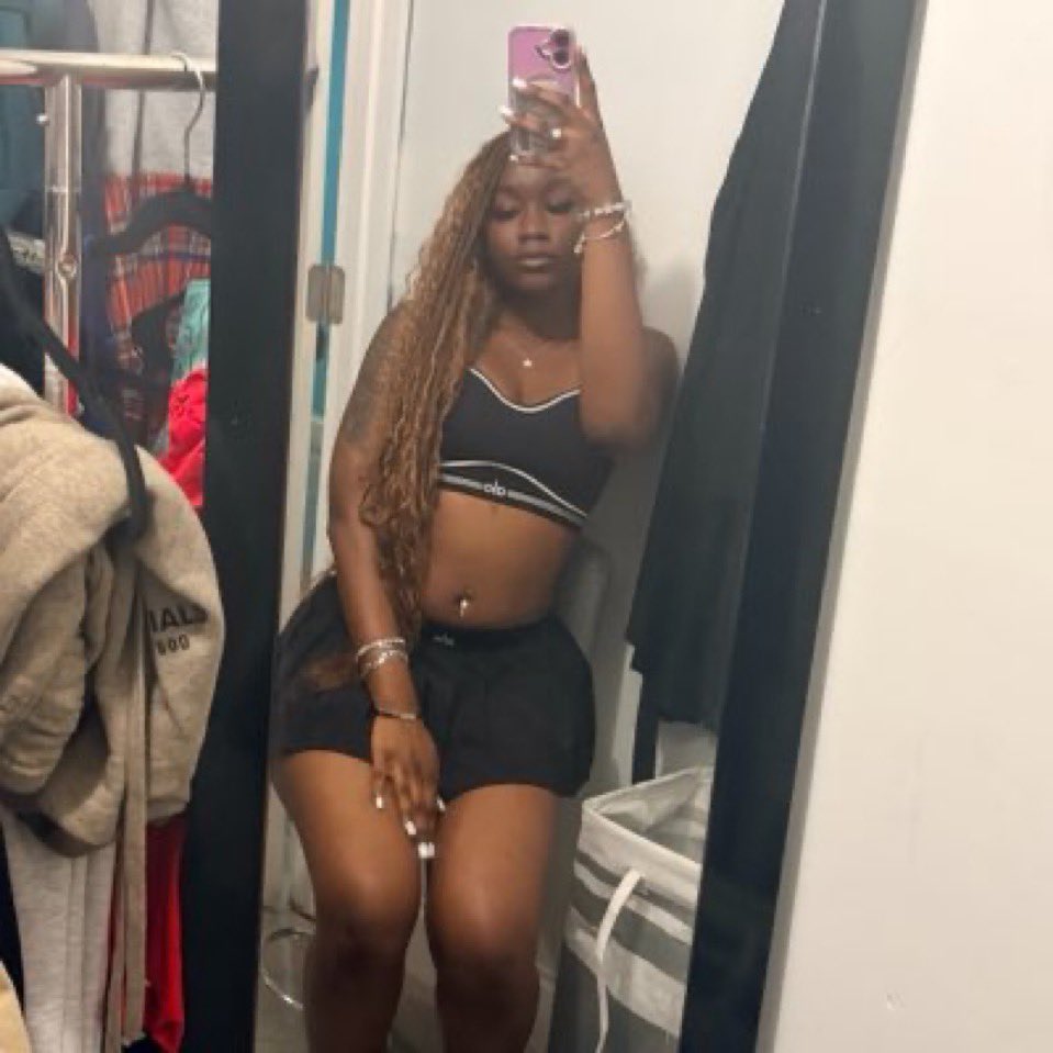 makingyoubuss's tweet photo. Who wants to undress me 😩#pyt #horny https://t.co/wzVbMXn4nm