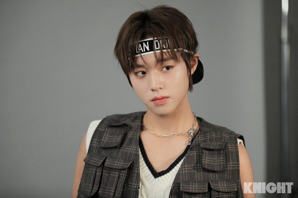 wink_990529's tweet photo. 케이나인 이 착장으로 바디엘스 추면 
ㅈㄴ 어울릴거 같다는 생각 https://t.co/4iyKO7Xdbs