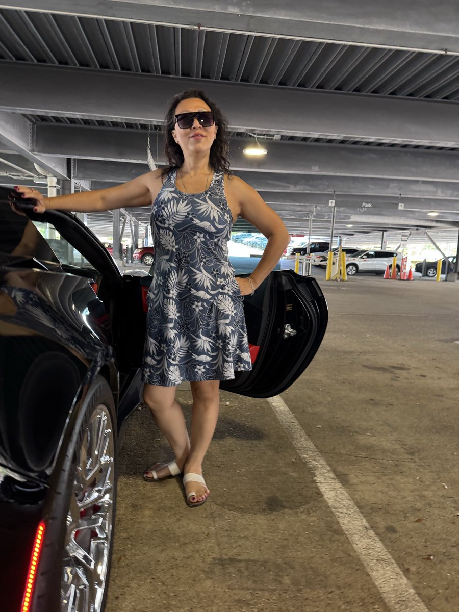 MikeFlowZZ's tweet photo. Got a great day planned with Hotwife @Aymii77 and an even better evening. 😈 Updates to follow! https://t.co/flyuGu49vz