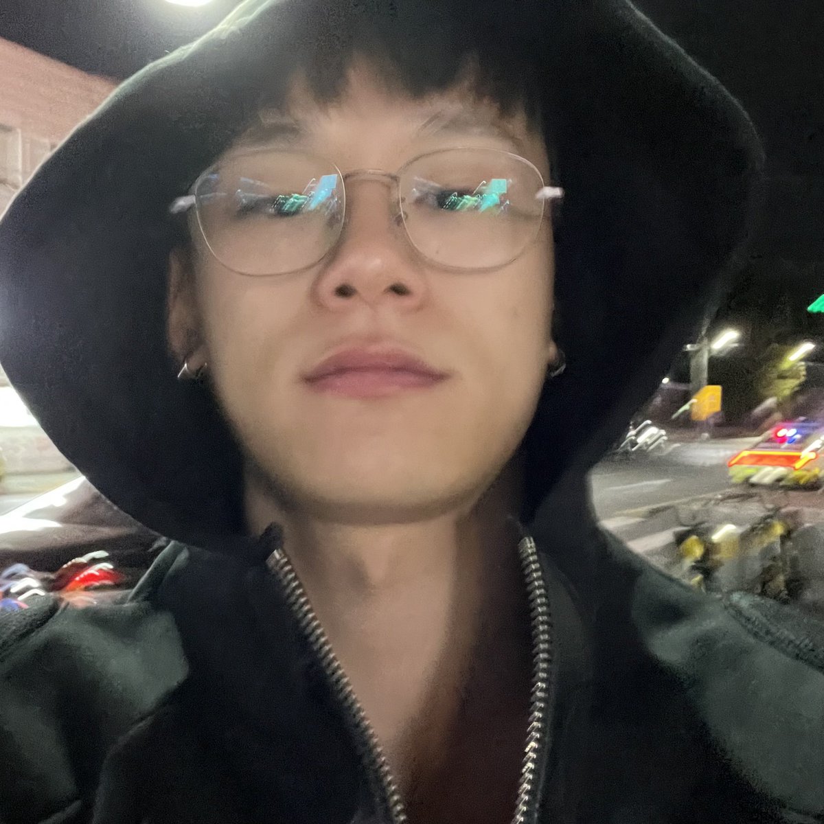 woominvrs's tweet photo. 20261004

Cha Woomin 🫧 Update

🕛 12:02 AM KST

🐱: “I’m sorry”
🐱: “It’s too late, isn’t it”
🐱: (Photo)
🐱: “Got off work”
🐱: “I’ll come often ㅠ I’ll try my best”
🐱: “Have you been well?”
🐱: “I’m living my life diligently enough to make up for this waiting”
🐱: “Sorry for making you wait”
🐱: “Thank you for waiting for me anyway”