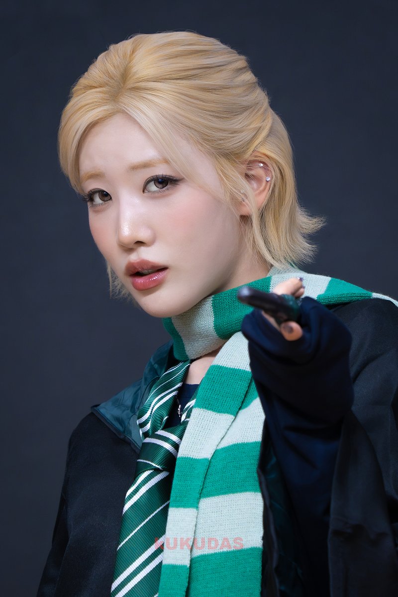 kukudas_5b's tweet photo. 261001 아르테미스 팬사인회          
#김립 #KimLip #ARTMS #아르테미스 #OURII #Born_Stunner #Hyper_Ego https://t.co/jpYfxty4rp