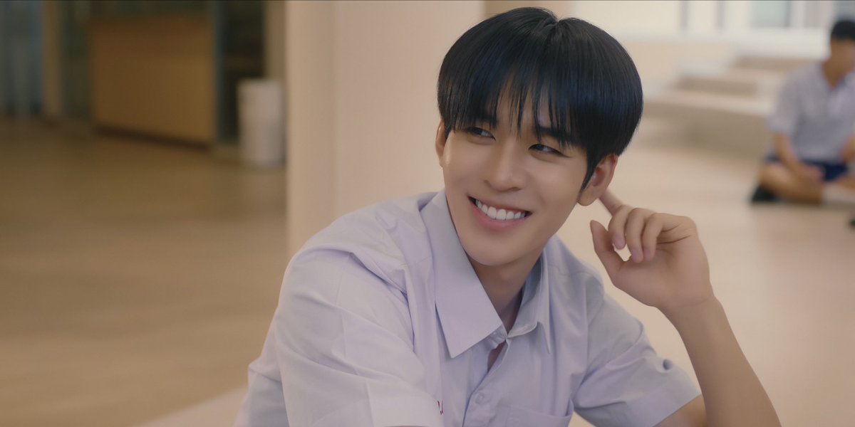MrFanboySeries's tweet photo. สมัยเรียน… เติร์ดไนน์ดูมีเคมีเหมือนกันนะคะ แม๊ ~ 🫣

MR FANBOY CHAPTER 6
#MrFanboyEP6 https://t.co/MriEOwXznT