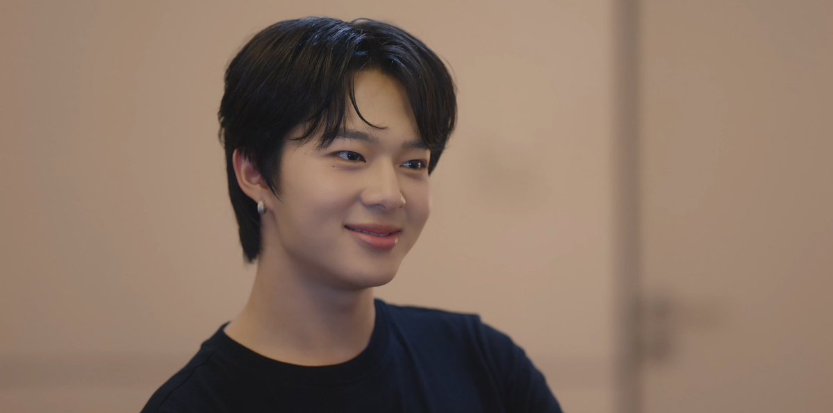 MrFanboySeries's tweet photo. ใจเย็น ๆ กันนะคร่าาา ทั้งน้องจูโน่และน้องไนน์เลยยย ~ (เบาลูกเบา) 🥶

MR FANBOY CHAPTER 6
#MrFanboyEP6 https://t.co/kGH9LptLJG