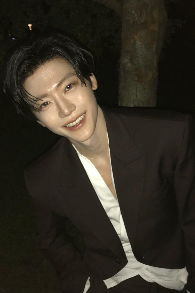the813Degrees's tweet photo. เขาทำเป็นมาก ฉันเขินอะ หล่อหมดเลย ㅜㅜㅜㅜㅜㅜㅜㅜ https://t.co/3zB4TbEFyT