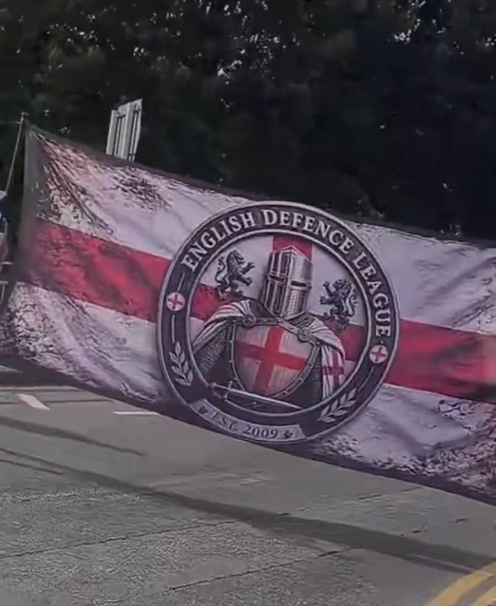 gingerrtom's tweet photo. Anti-fascists await the anti-immigration protesters in Dover today, whose demonstration included a massive EDL flag.

Better known as Tommy Robinson’s
paedophile ring. https://t.co/CHfLE2RHmj